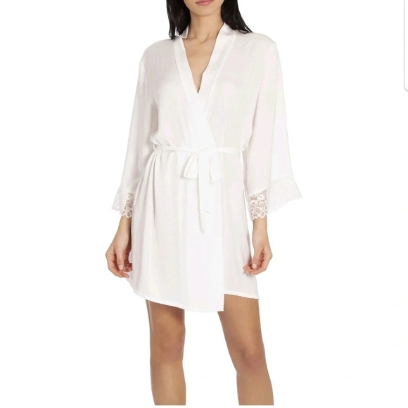 Secret Treasures Wedding Bride Satin Robe S 4-6 - Picture 1 of 7